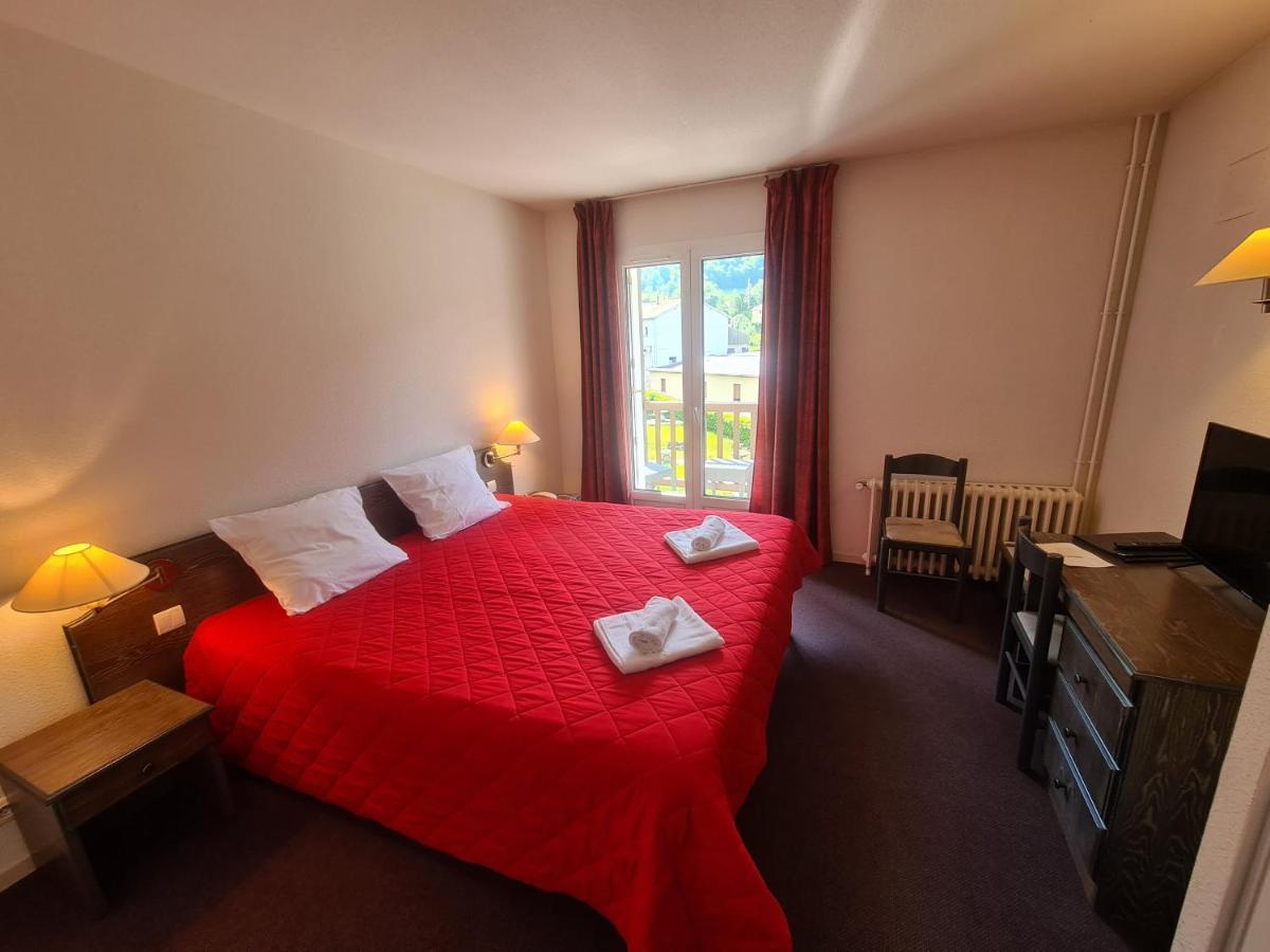 Hotel Le Montaigu لوز سانت سوفير المظهر الخارجي الصورة